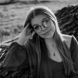 Meet your Posher, Carissa